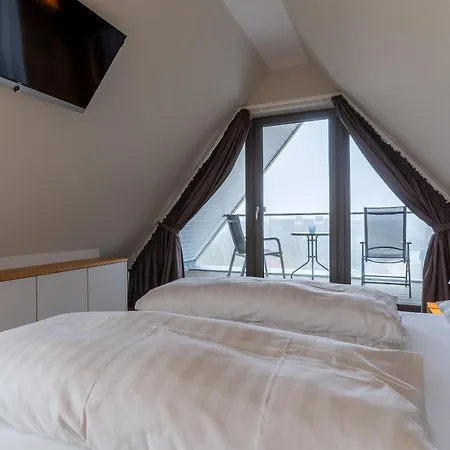 Kirchenstrasse Achtern Diek Og