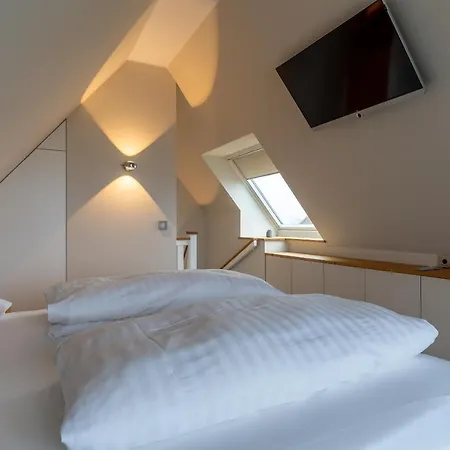 Apartment Kirchenstrasse Achtern Diek Og Brosum